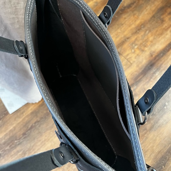 Handmade Gray and Black Leather Tote Bag 💼 - Picture 15 of 15